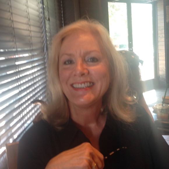 Meet your Posher, Linda - Picture 1 of 1